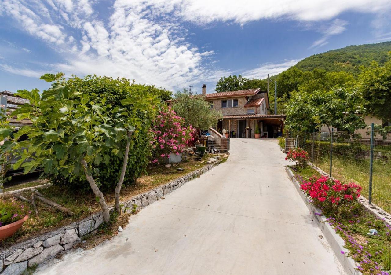 Agriturismo La Vammora Laviano Exterior foto